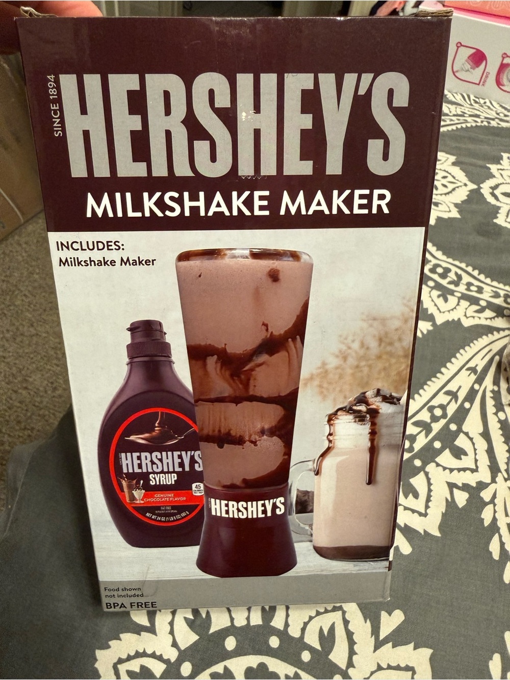 HERSHEY'S Chocolate Milkshake Maker - Brown